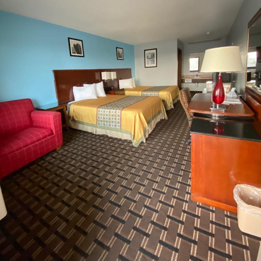 Lakes Inn Warsaw Εξωτερικό φωτογραφία