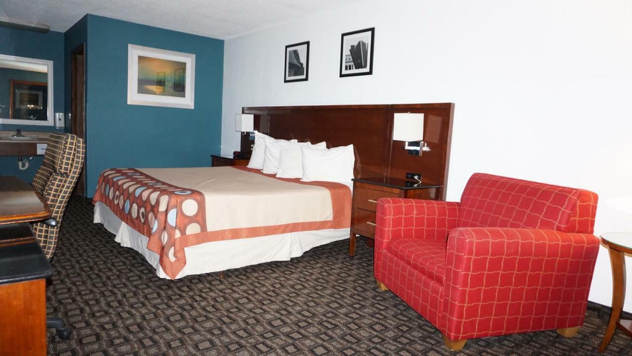 Lakes Inn Warsaw Εξωτερικό φωτογραφία