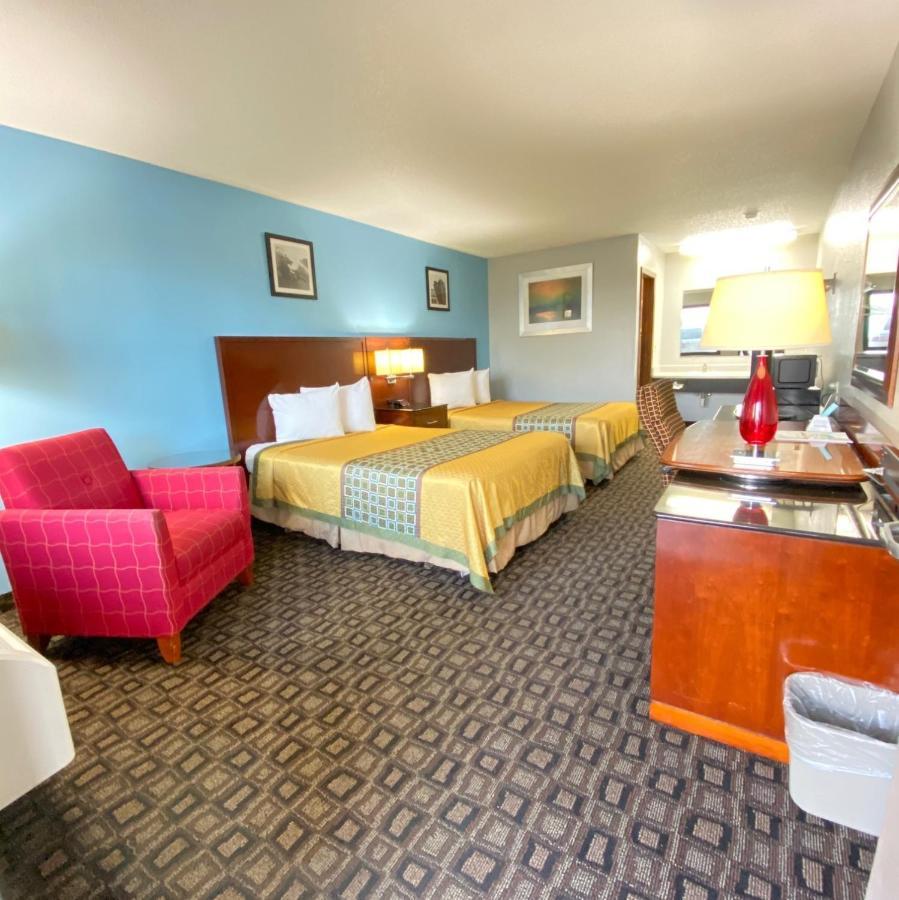 Lakes Inn Warsaw Εξωτερικό φωτογραφία
