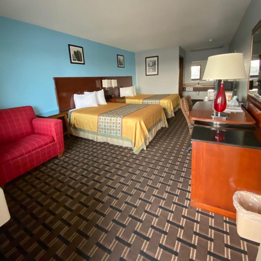 Lakes Inn Warsaw Εξωτερικό φωτογραφία
