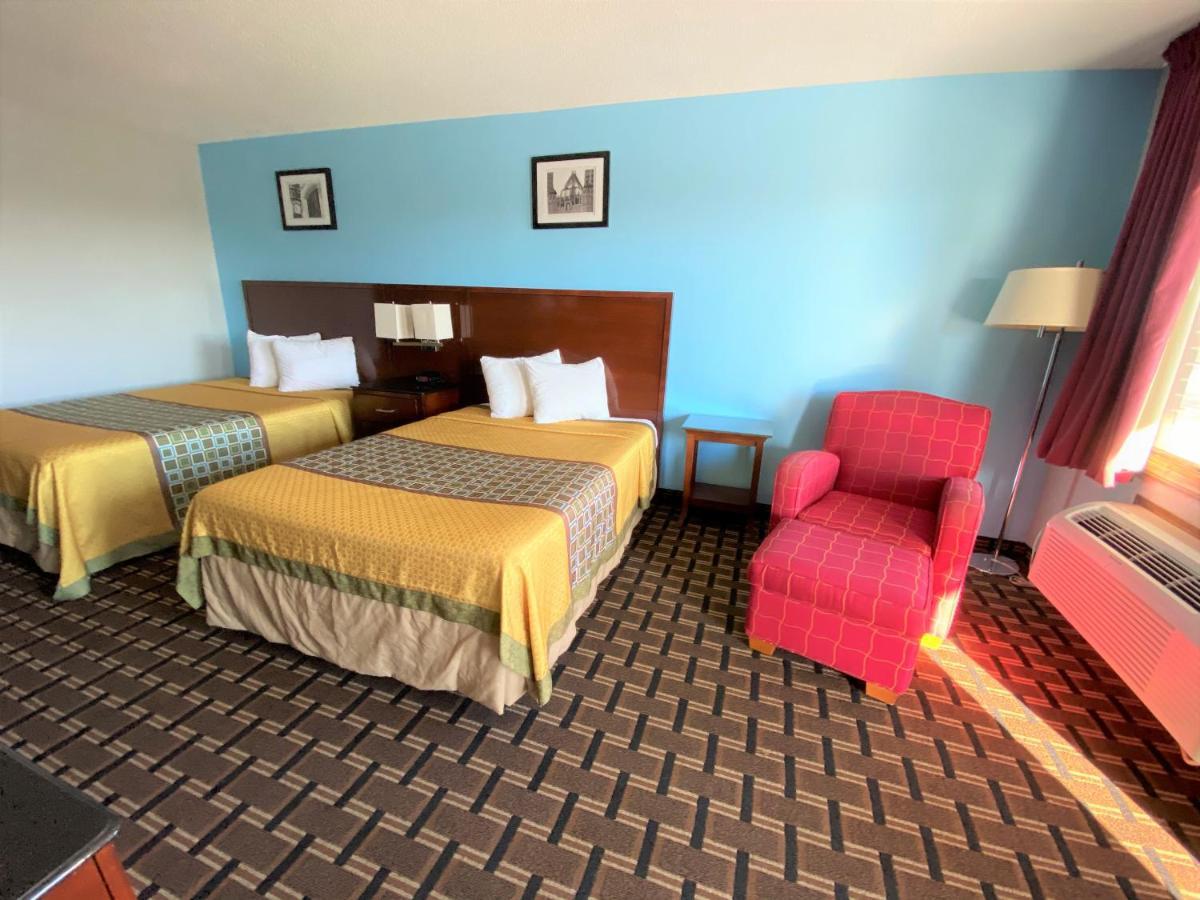 Lakes Inn Warsaw Εξωτερικό φωτογραφία